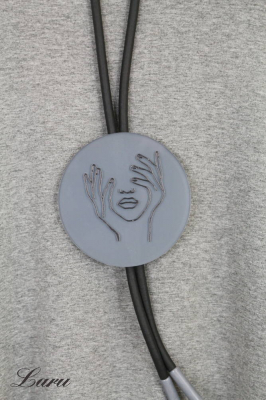 Kautschuk Kette Tragendes Gesicht grau MBL 002