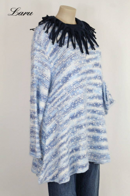 Flauschiger Boucle Strickpullover 1892 himmelblau