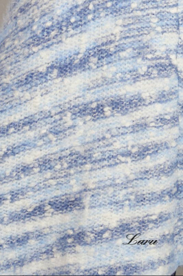 Flauschiger Boucle Strickpullover 1892 himmelblau